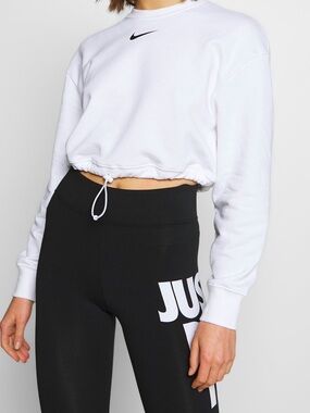 Nike sweatshirt
